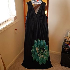 Sz 24W, BISOU BISOU by Michele Bohbot black w/floral design maxi dress